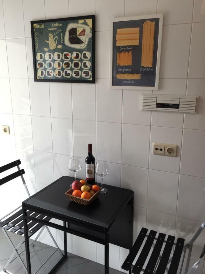 8 Bit Building - Another New Studio Lisbon Luaran gambar